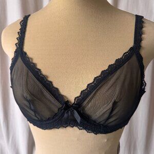 AGENT PROVOCATEUR 34B like new. $200